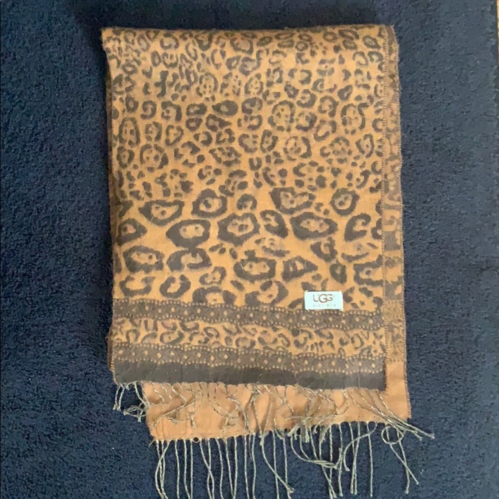 Ugg leopard print scarf